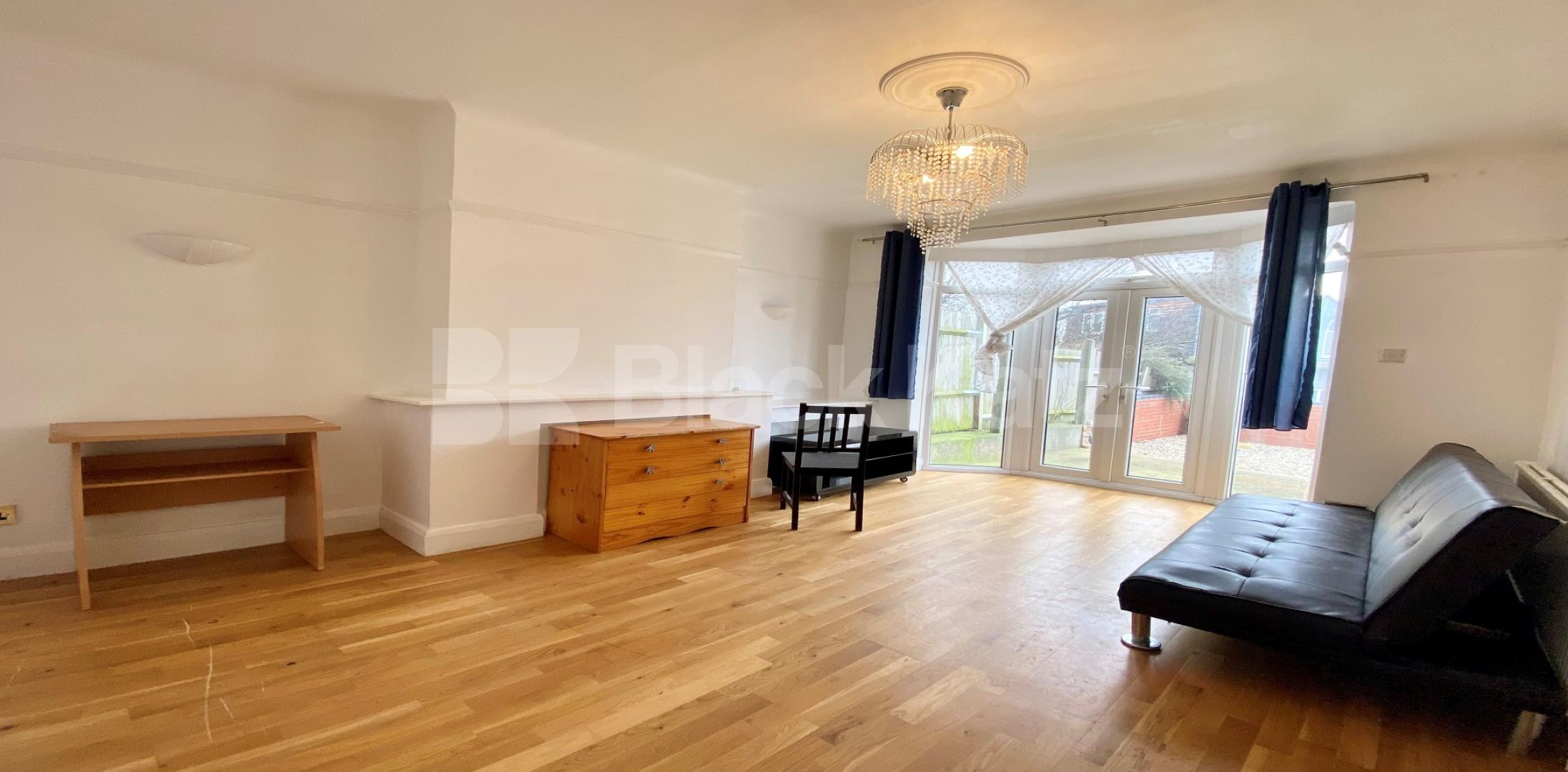 			LET   , 4 Bedroom, 2 bath, 2 reception Semi-Detached House			 Ringmore Rise, Dulwich / Honor Oak / Forest Hill Borders.
